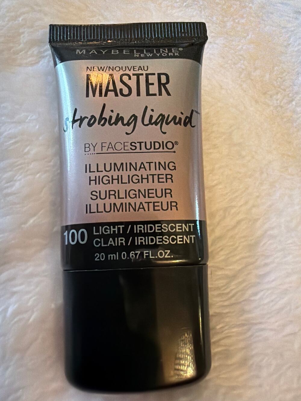 Maybelline Master Strobing Liquid Highlighter 100 Light Iridescent 0.67 oz